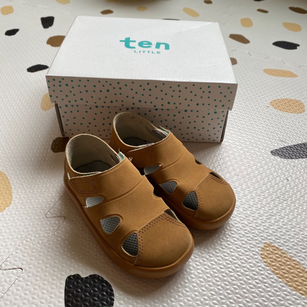 Ten little everyday sandals